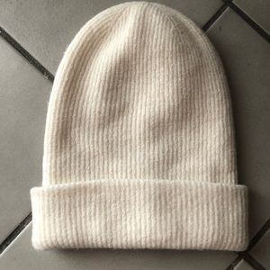 NWT Super Soft JCrew Beanie